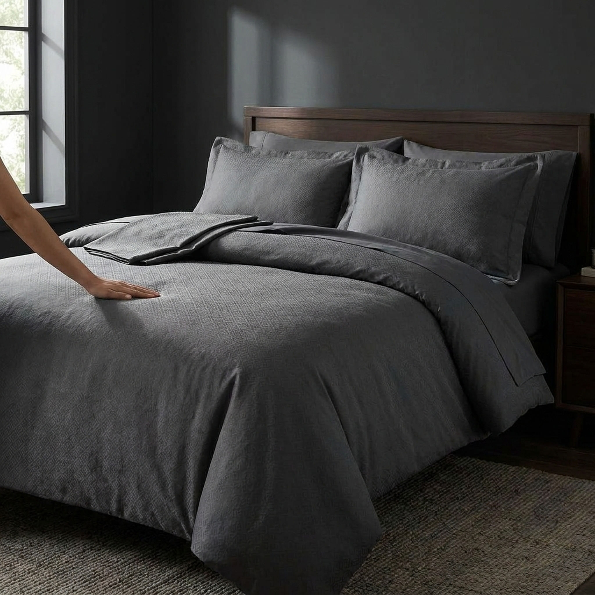 Eclipse Elegance – Jacquard Bedding Set for Bold Interiors