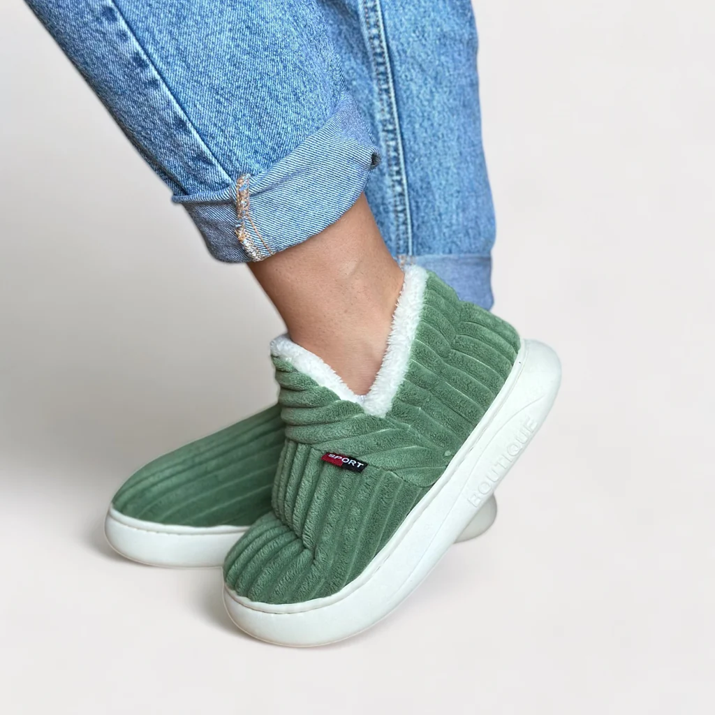 Luxurious Cozy Slippers for Ultimate Comfort