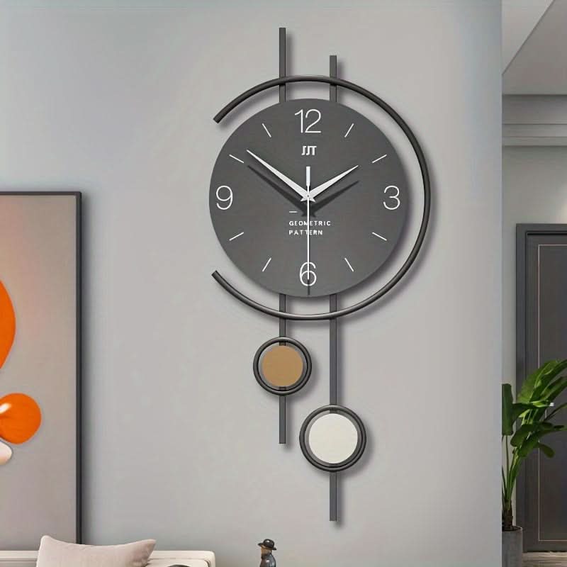 Tranquil Timekeeper - Minimalist Wall Clock with Iron Frame