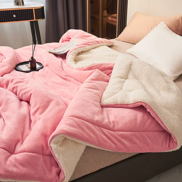 Cozy Haven – Plush Fleece Blanket for Ultimate Comfort
