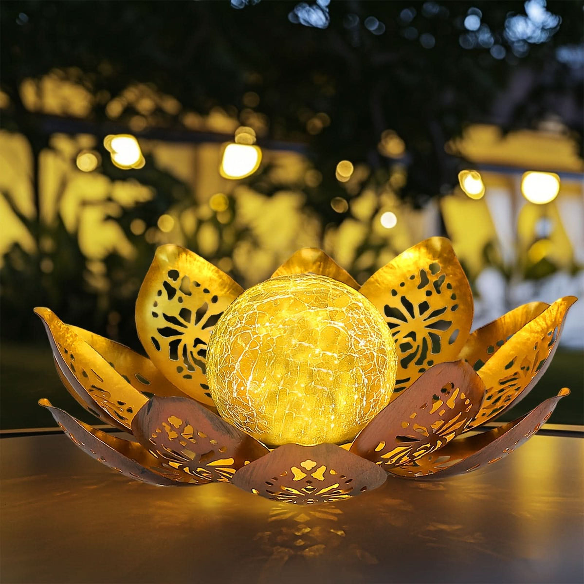 Radiant Lotus Solar Garden Light for Outdoor Elegance