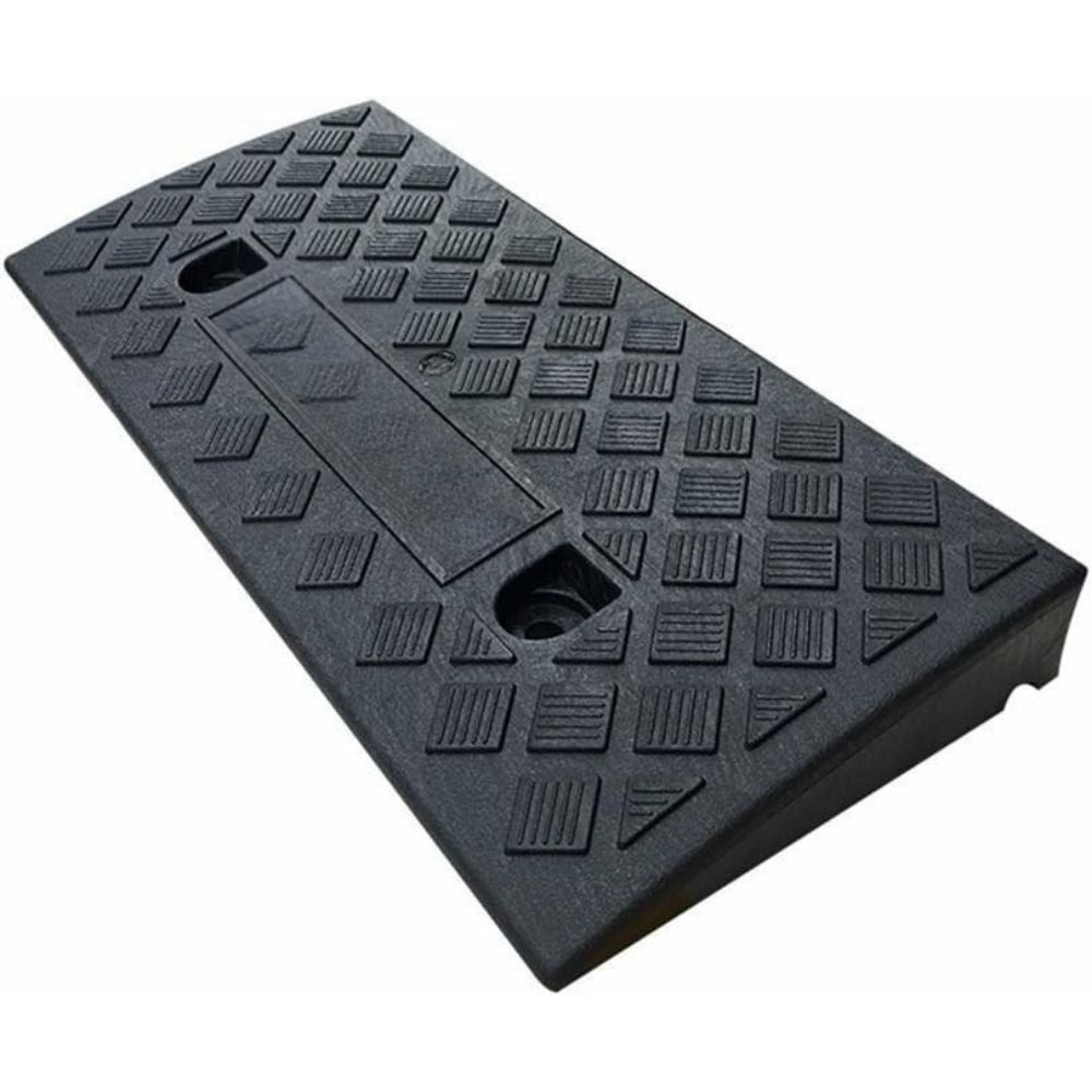 Versatile Curbside Access Ramp for Easy Navigation