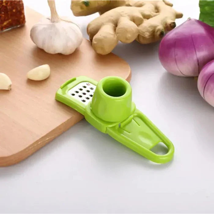 Compact Garlic Crusher for Effortless Meal Prep