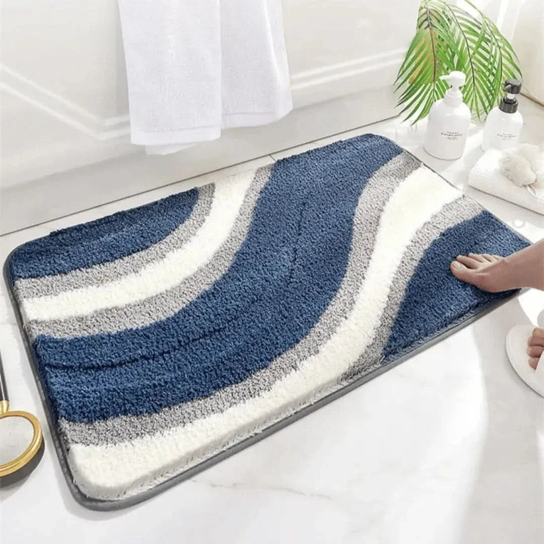 Plush Serenity – Luxurious Bath Mat with Secure Grip