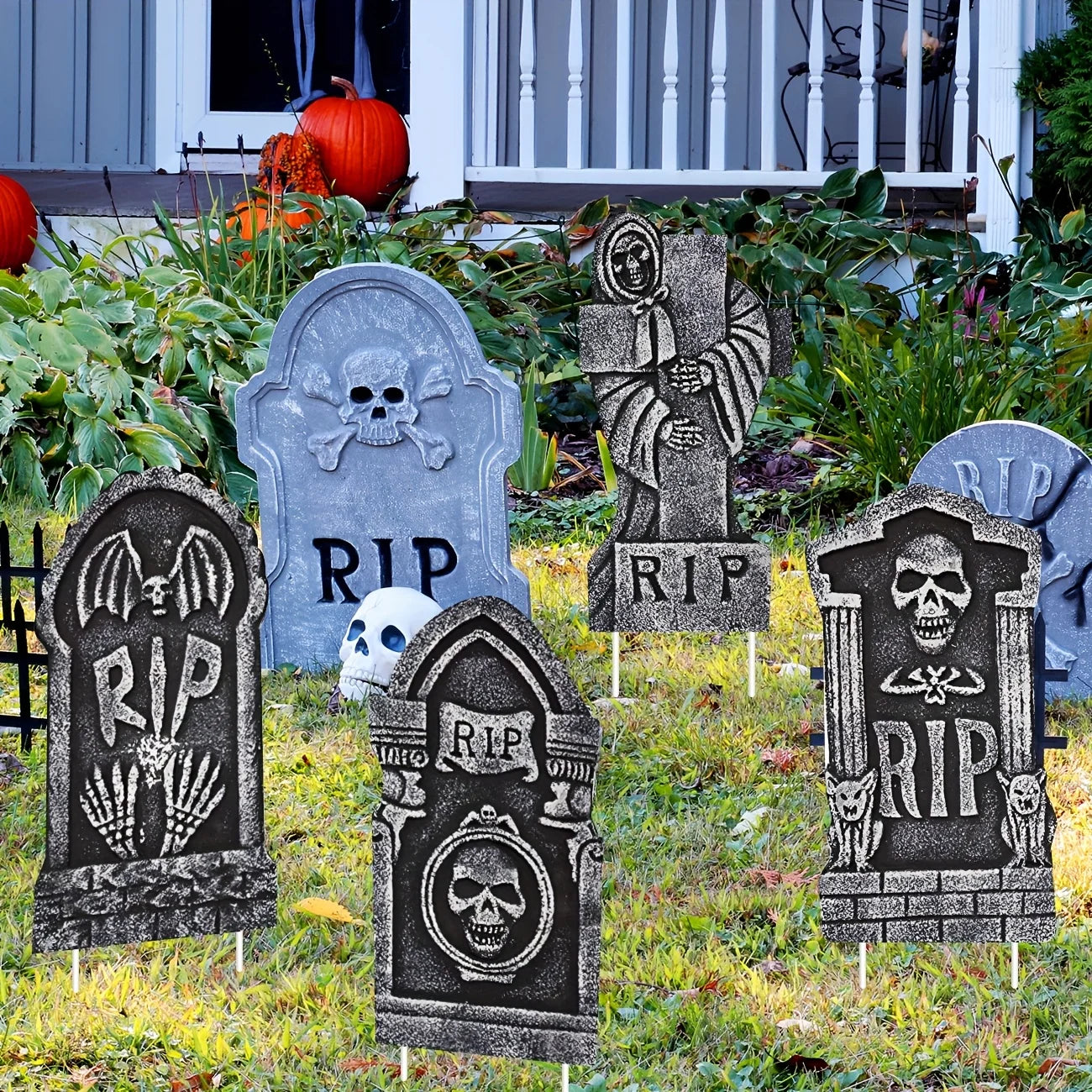 Set of 4 Spooky Grave Markers for Halloween Decor