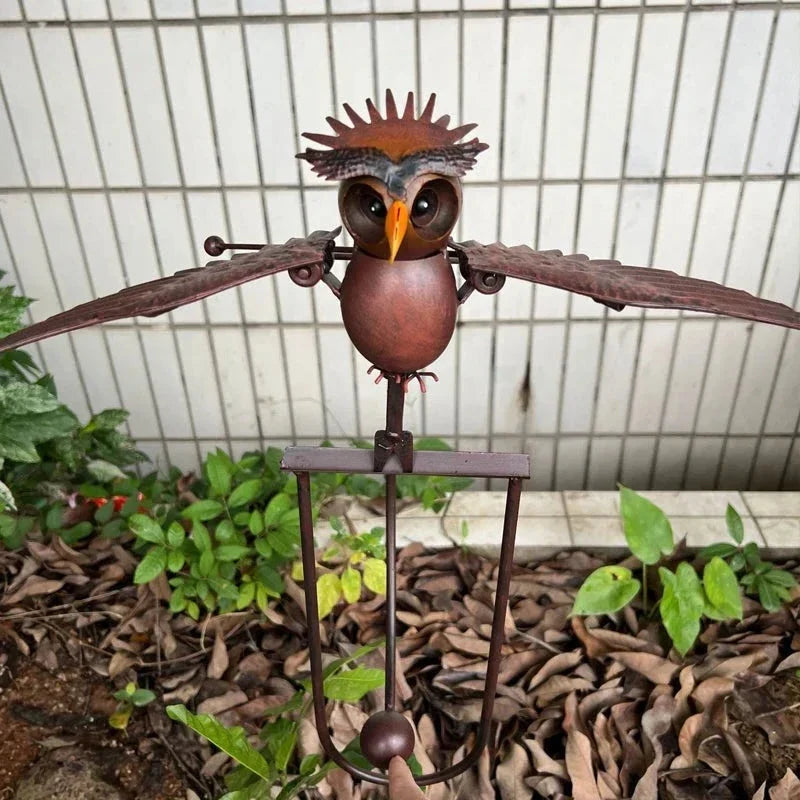Elegant Eagle Wind Sculpture for Outdoor Spaces
