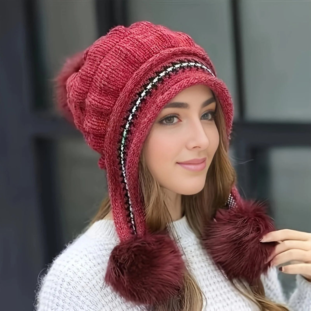 Cozy Fleece-Lined Winter Beanie with Fluffy Pom Pom