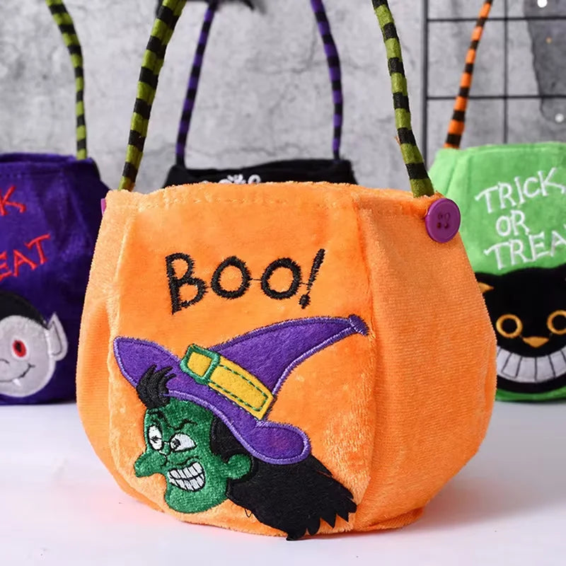 Cheerful Pumpkin-Shaped Treat Bag for Halloween Fun