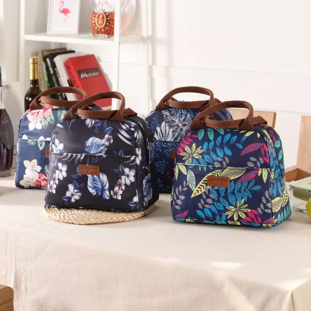 Versatile Thermal Lunch Carrier for Everyday Use