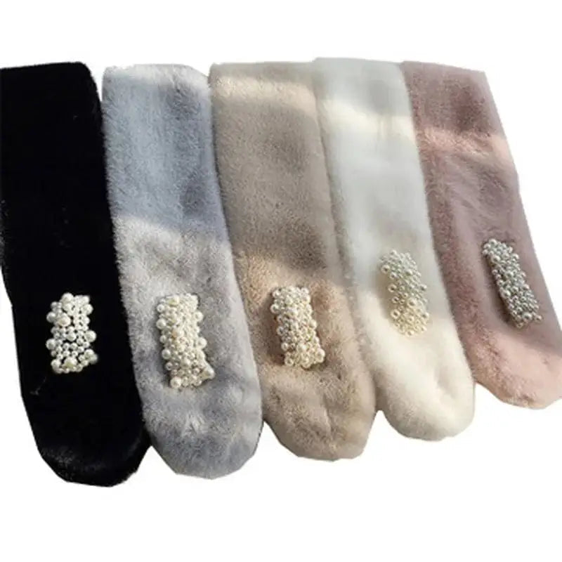 Chic Plush Pearl Winter Wrap Scarf