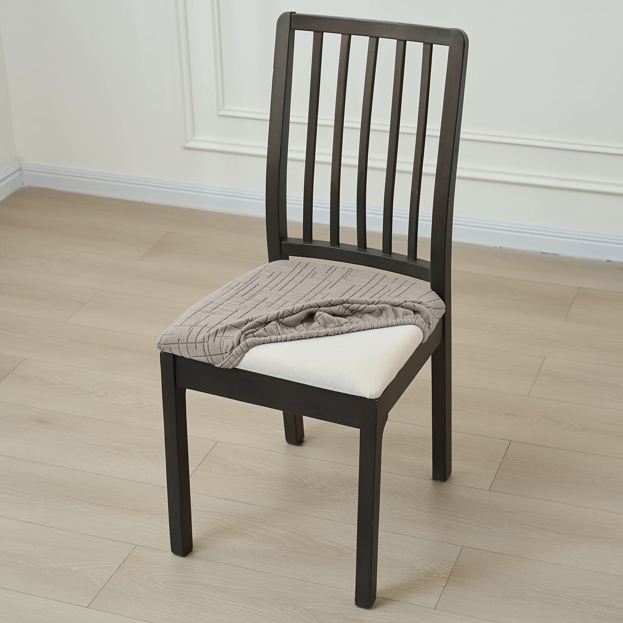 ChicGuard – Stylish Stretch Covers for Dining Chairs