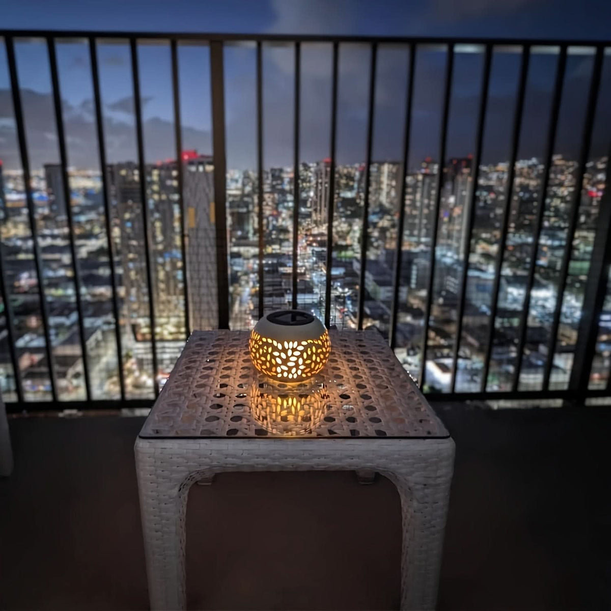 EcoBright – Solar Motion-Activated Outdoor Table Lamp