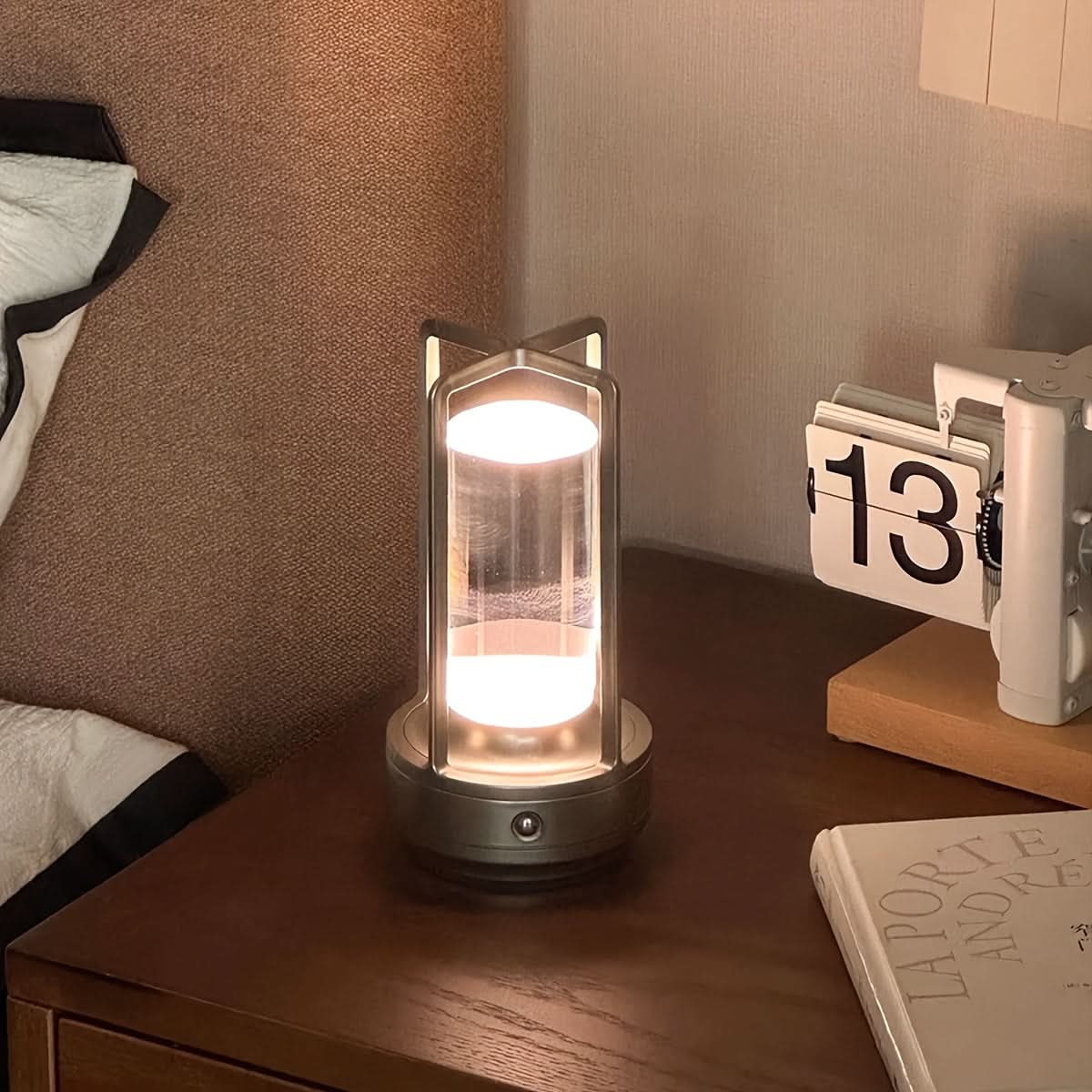 Heritage Glow – Portable Rechargeable Table Lamp