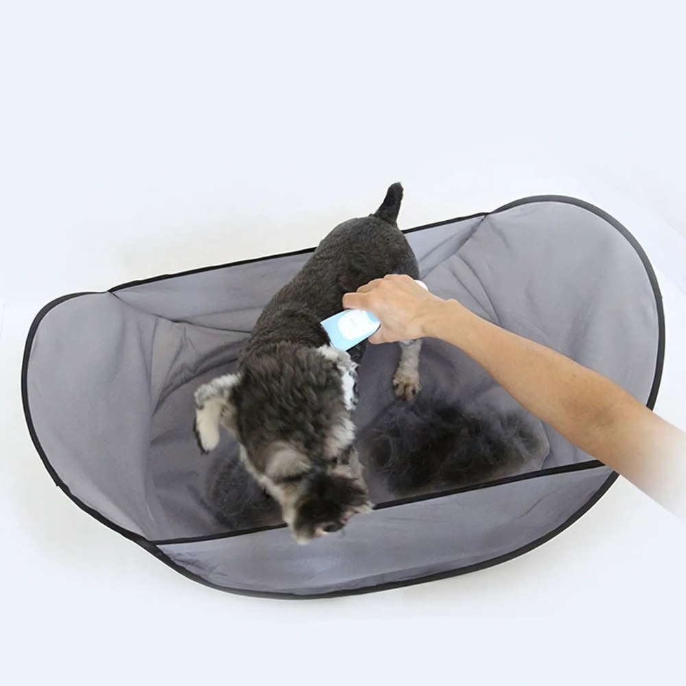Water-Resistant Pet Grooming Cape for Hassle-Free Fur Cleanup