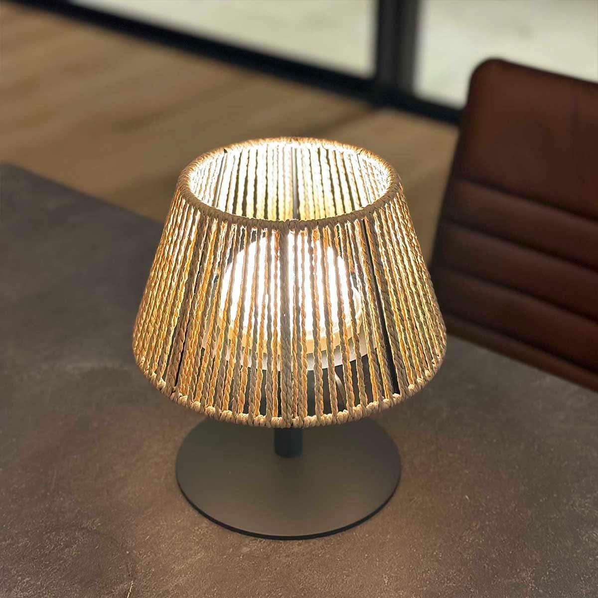 LumiGlow – Versatile LED Table Lamp for Cozy Environments