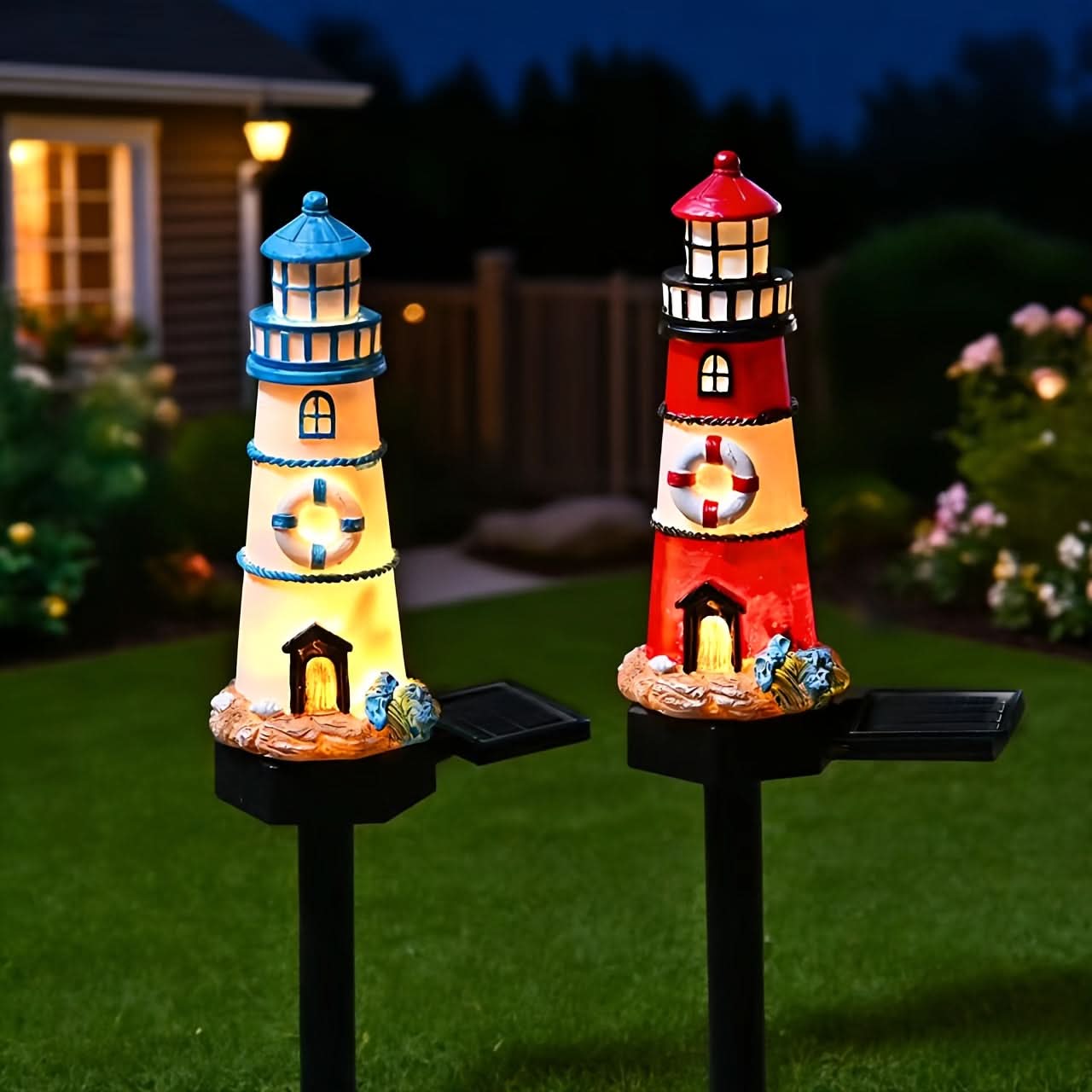 Coastal Charm – Solar Garden Lighthouse Lamp