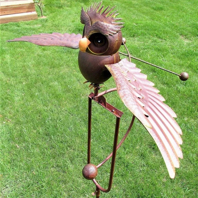 Elegant Eagle Wind Sculpture for Outdoor Spaces