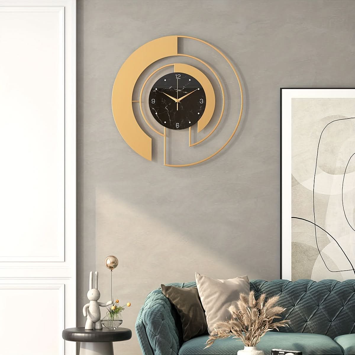 Luxe Timekeeper – Sleek Geometric Silent Clock with Glass Face