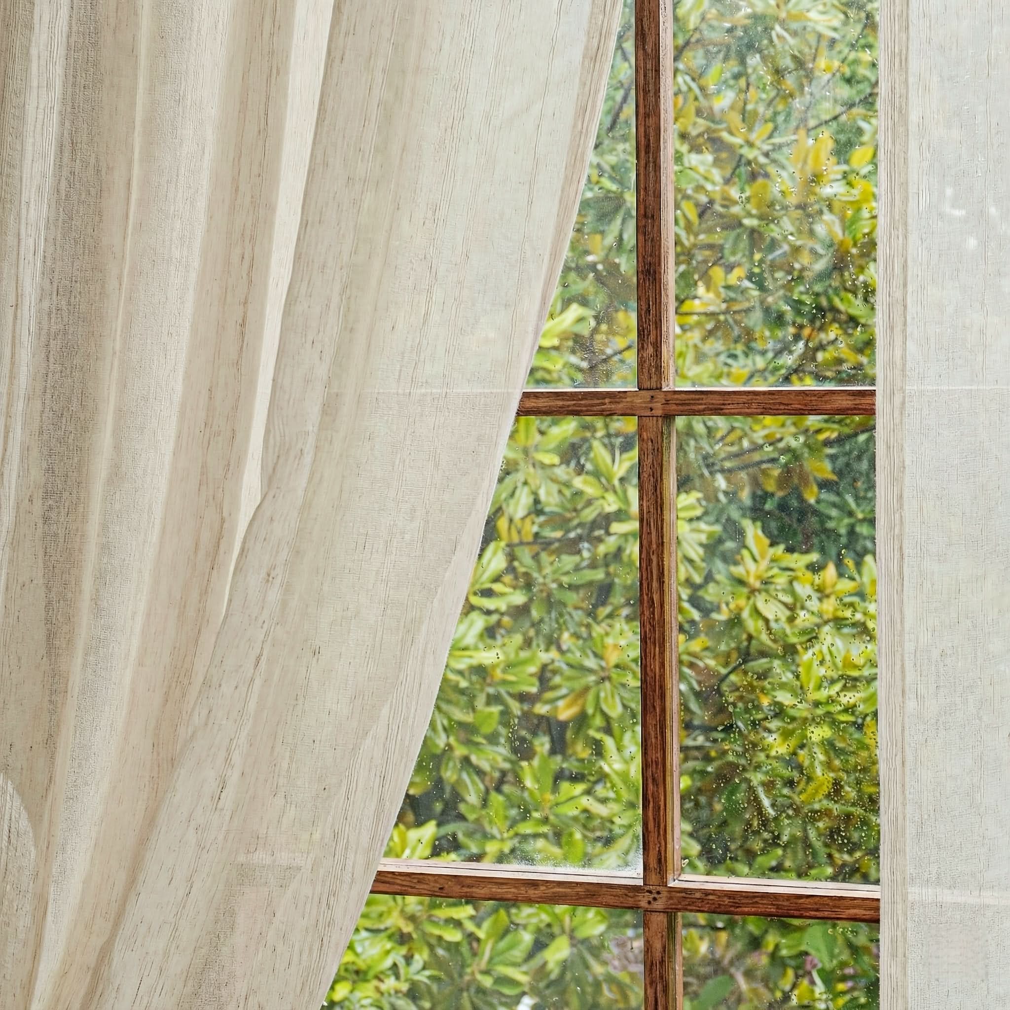 Breezy Elegance – Sheer Outdoor Curtains for a Cozy Retreat