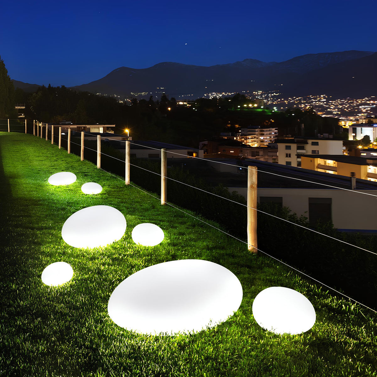 Wireless Outdoor Garden Light – Atmospheric Design