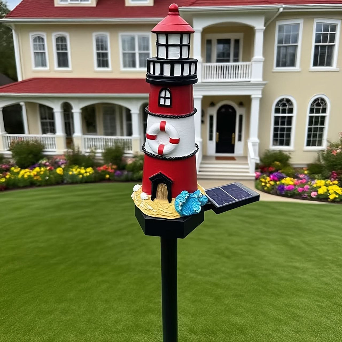 Coastal Charm – Solar Garden Lighthouse Lamp