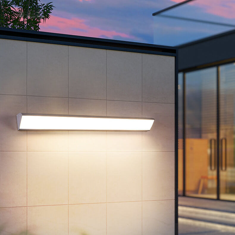 LumaGlow | Elegant LED Wall Light for Any Environment
