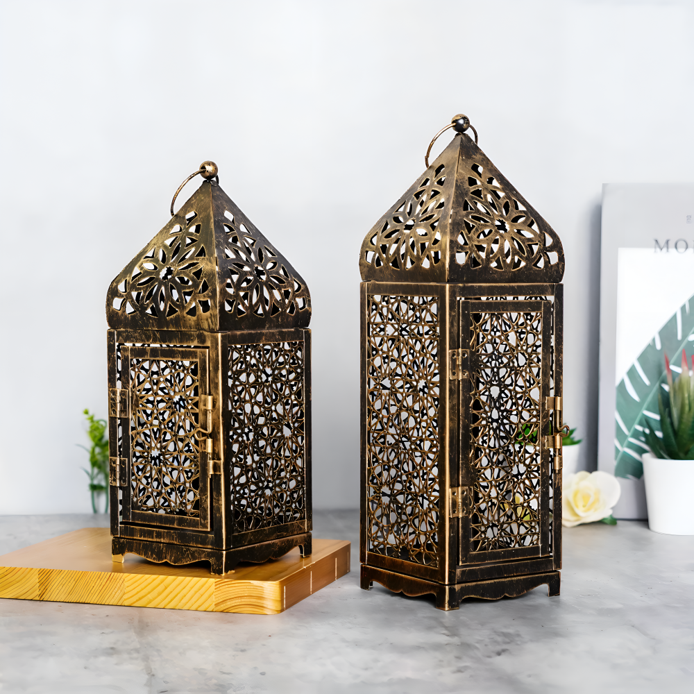 Elegant Metal Lantern for Candle Display - Indoor & Outdoor
