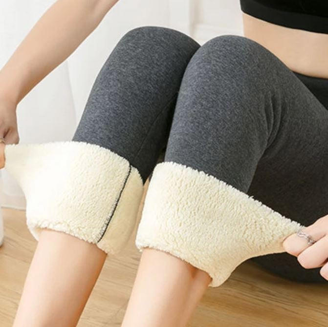 Cozy Women's Fleece-Lined Winter Leggings