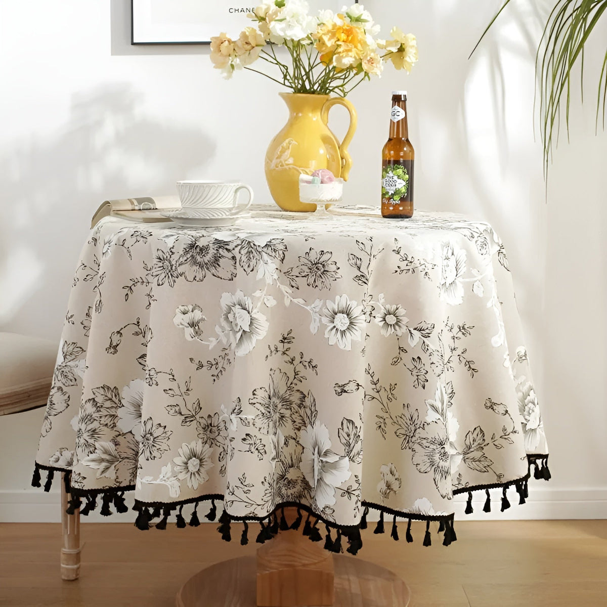Elegant Botanical-Inspired Tablecloth with Playful Tassels