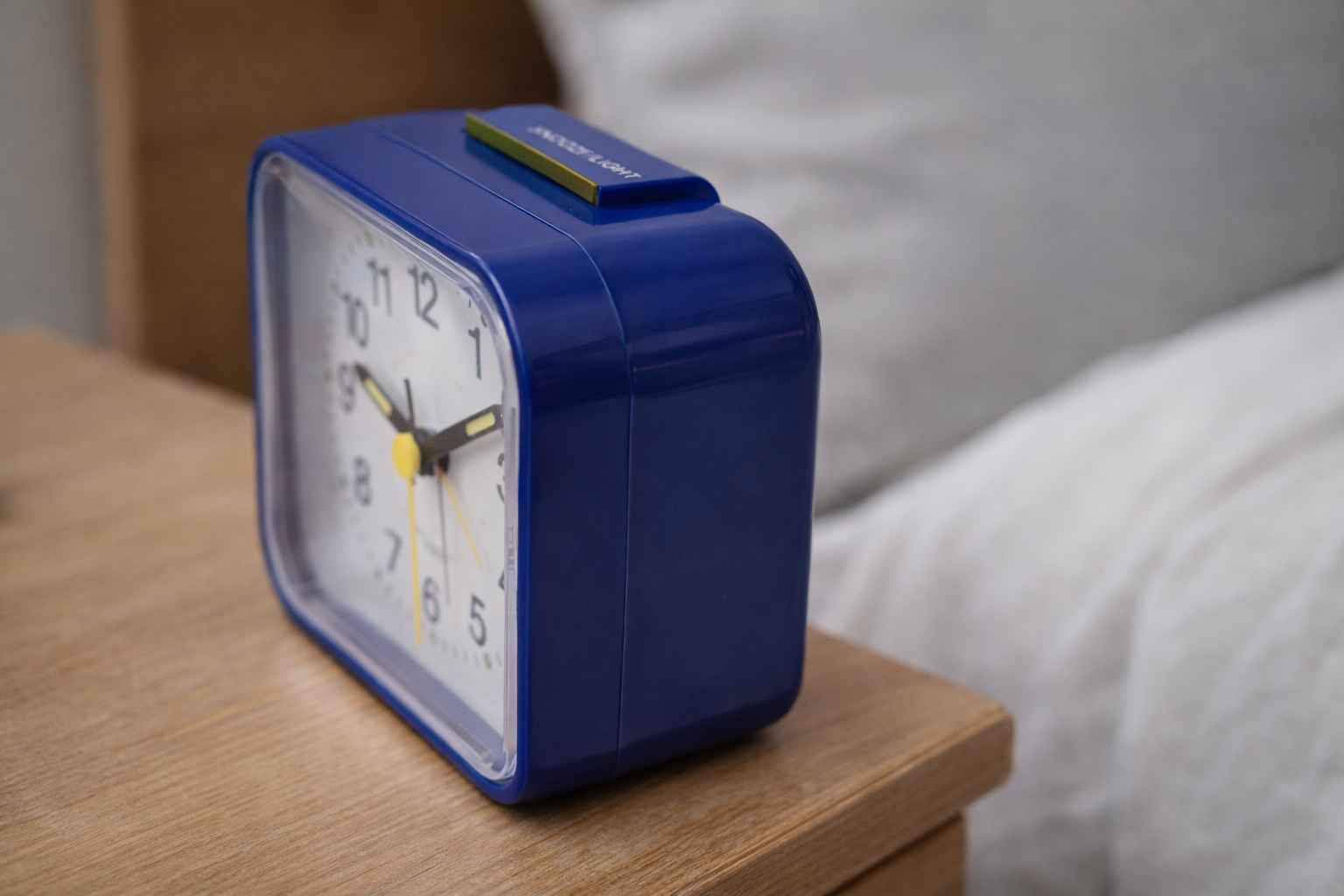 SereneWake | Gentle Light Alarm Clock with Snooze Feature