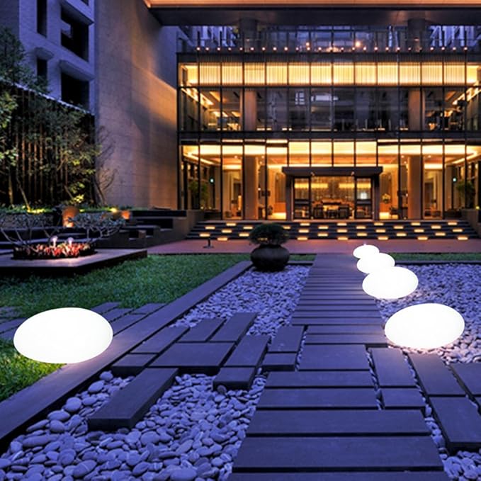 Wireless Outdoor Garden Light – Atmospheric Design