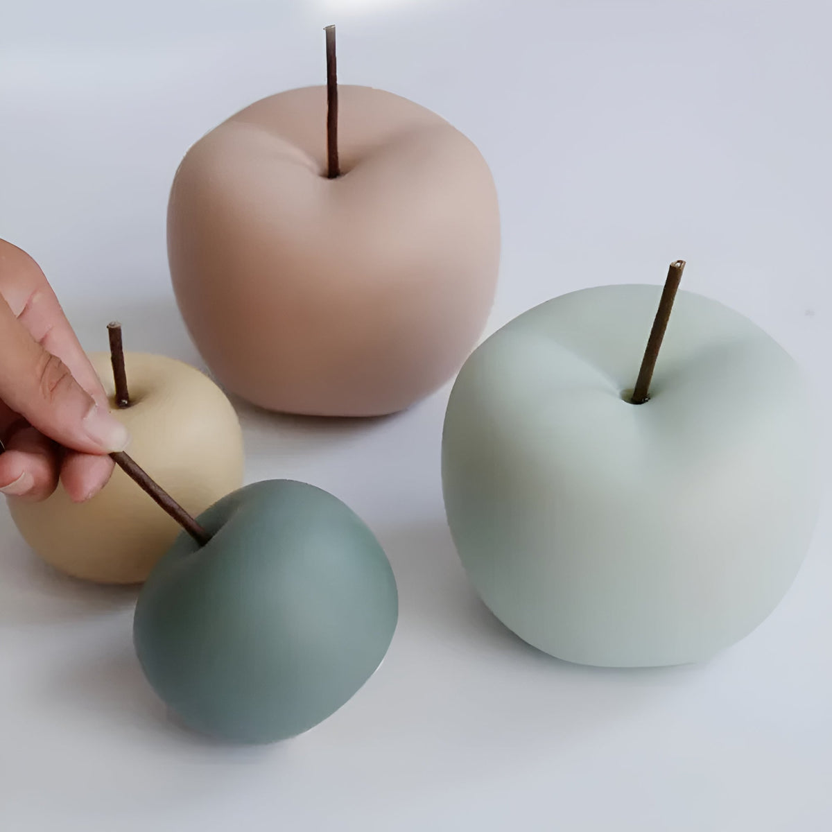 Charming Fruit Art: Glossy Ceramic Apple Decor Piece