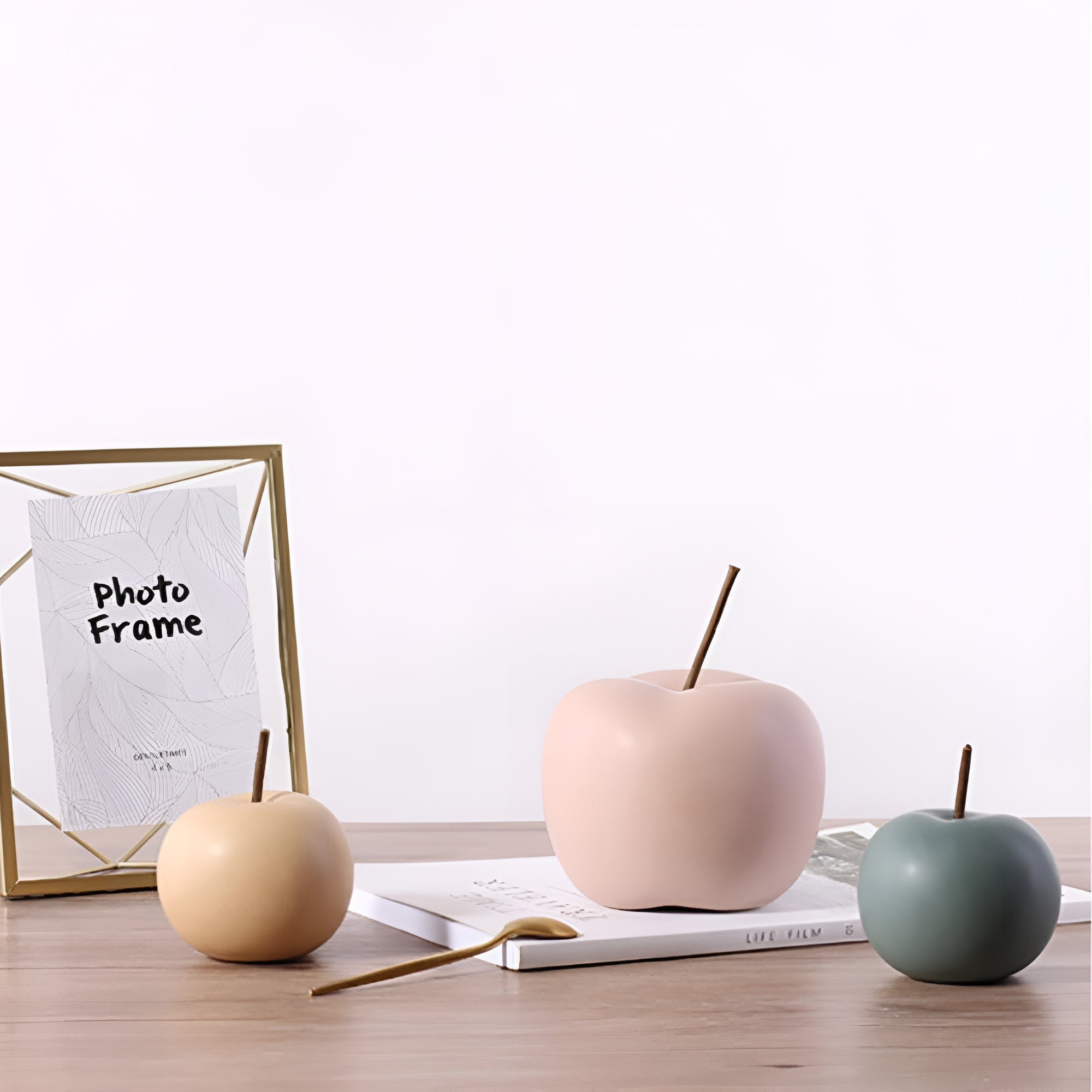 Charming Fruit Art: Glossy Ceramic Apple Decor Piece