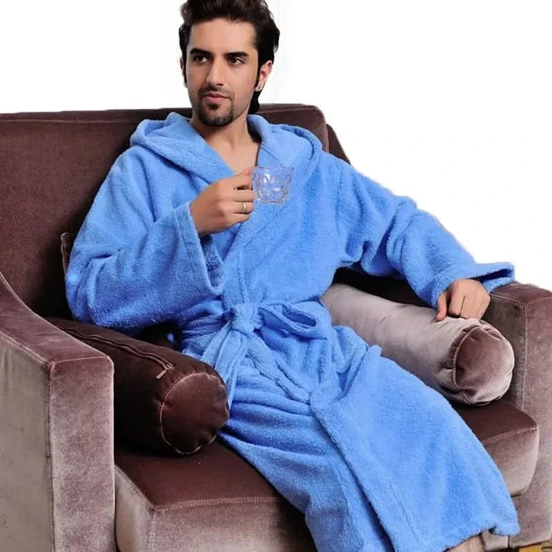 SereneWrap – Luxurious Hooded Cotton Bathrobe for Relaxation