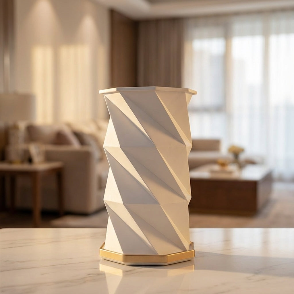 Sculpted Compact Table Lamp
