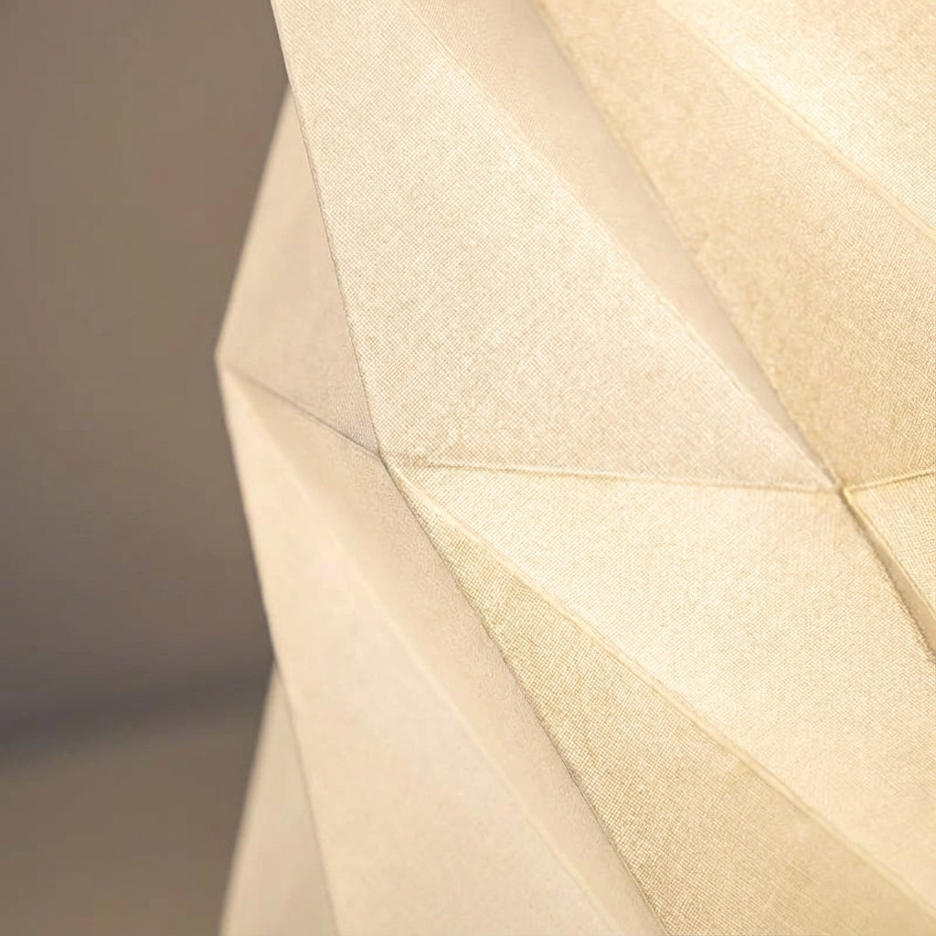 Sculpted Compact Table Lamp