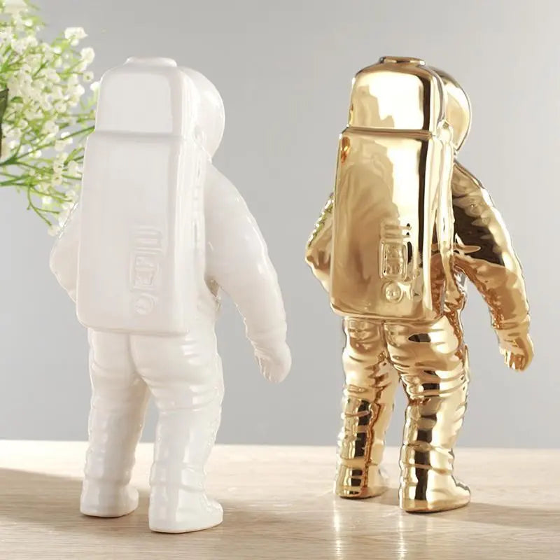 Astronaut Figurine Integrated Flower Compartment Fresh & Dried Flowers