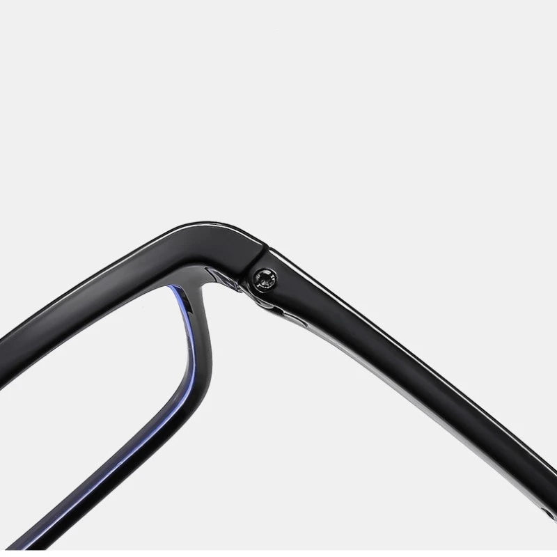 Blue Light Glasses Ultra-Light Titanium Frame Scratch-Resistant Lenses