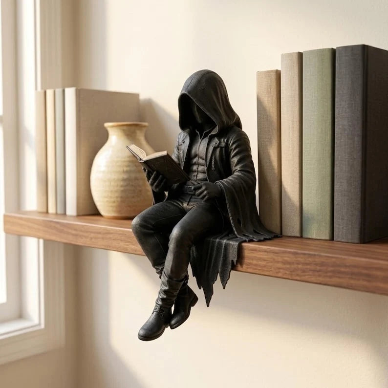 Bookshelf Figurine Hooded Reader Resin Compact