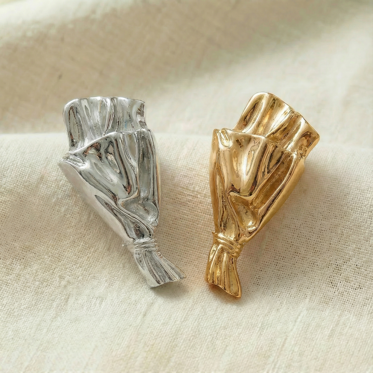 Brooch Mini Vase Opening Polished Alloy & Fabric Friendly