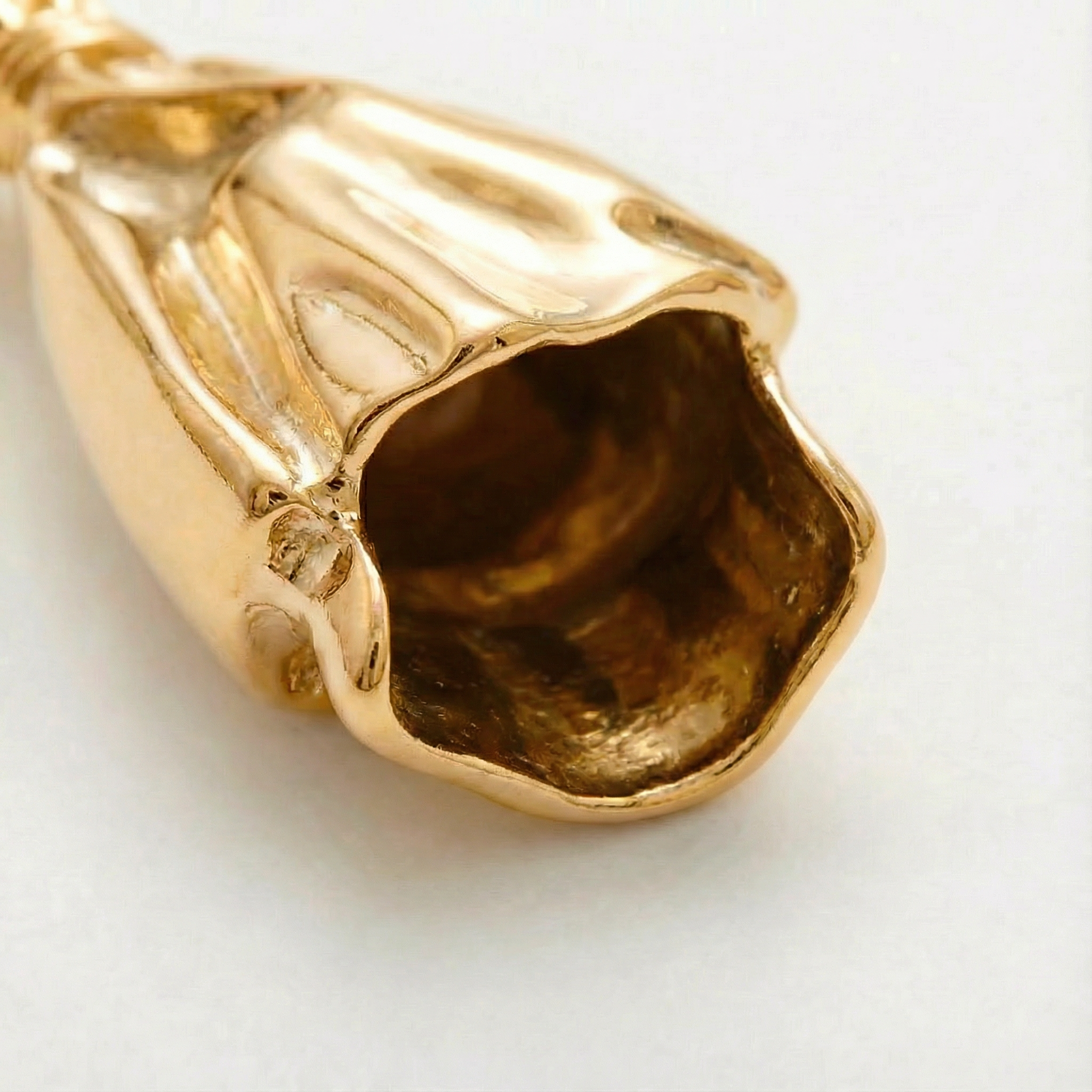 Brooch Mini Vase Opening Polished Alloy & Fabric Friendly