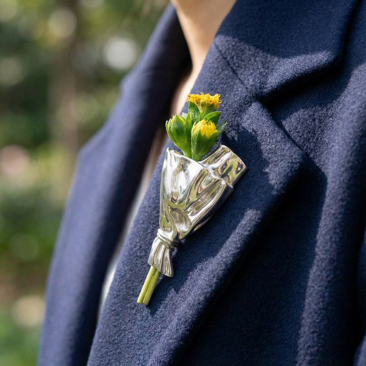 Brooch Mini Vase Opening Polished Alloy & Fabric Friendly