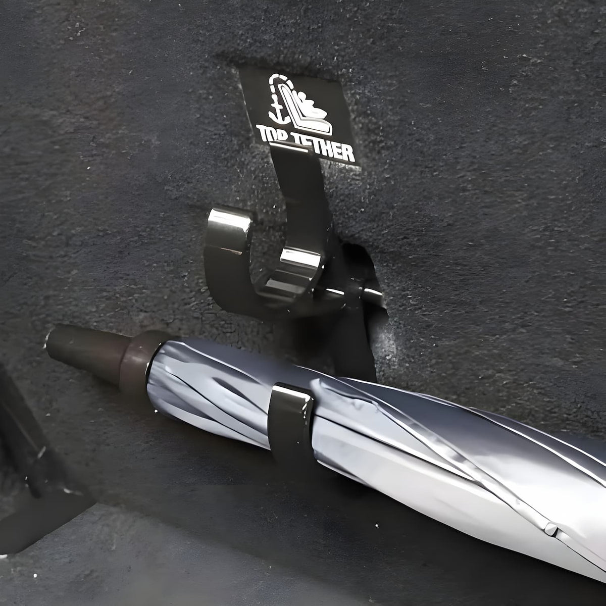 Car Umbrella Holder Tool-Free Metal Clip Keeps Interior Dry