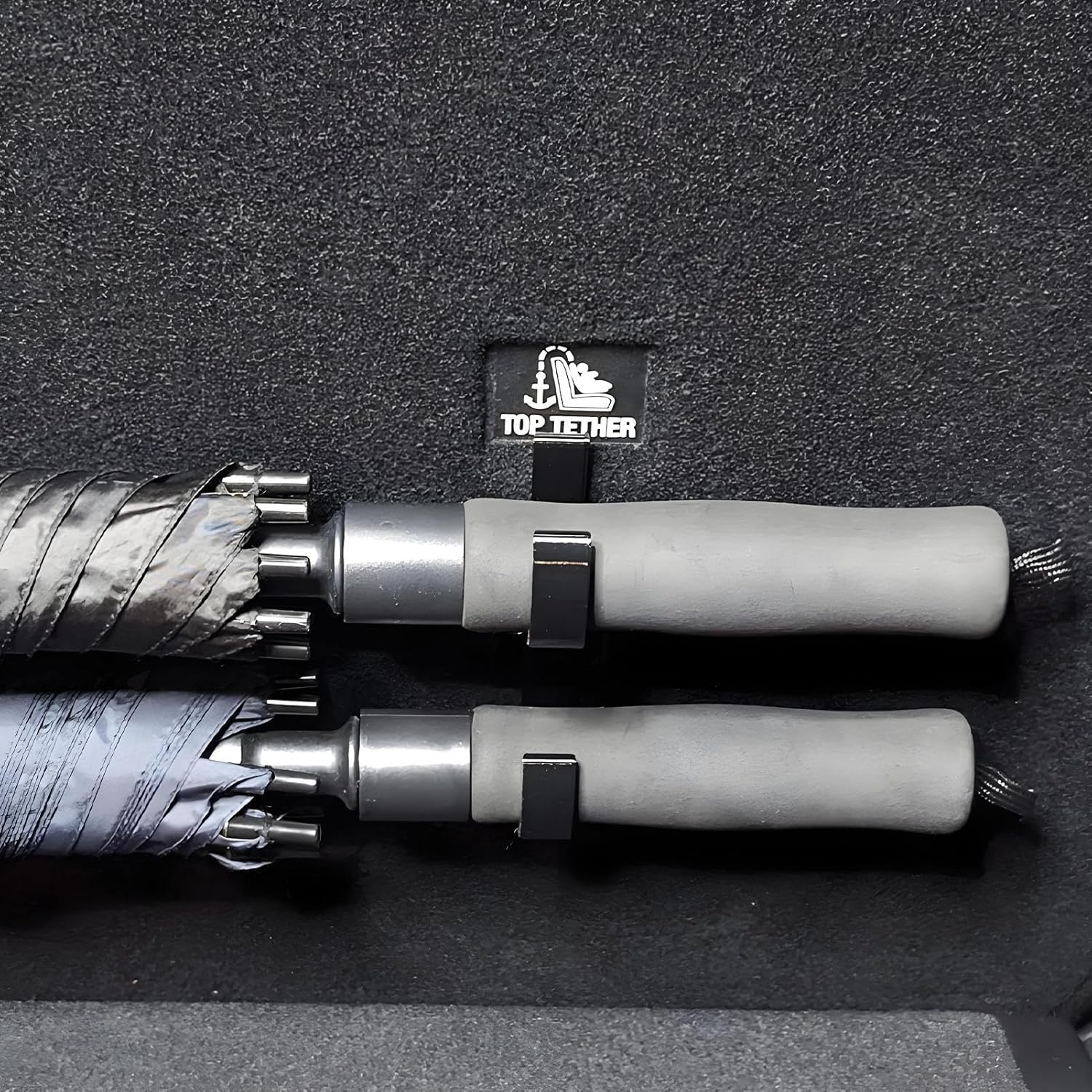 Car Umbrella Holder Tool-Free Metal Clip Keeps Interior Dry