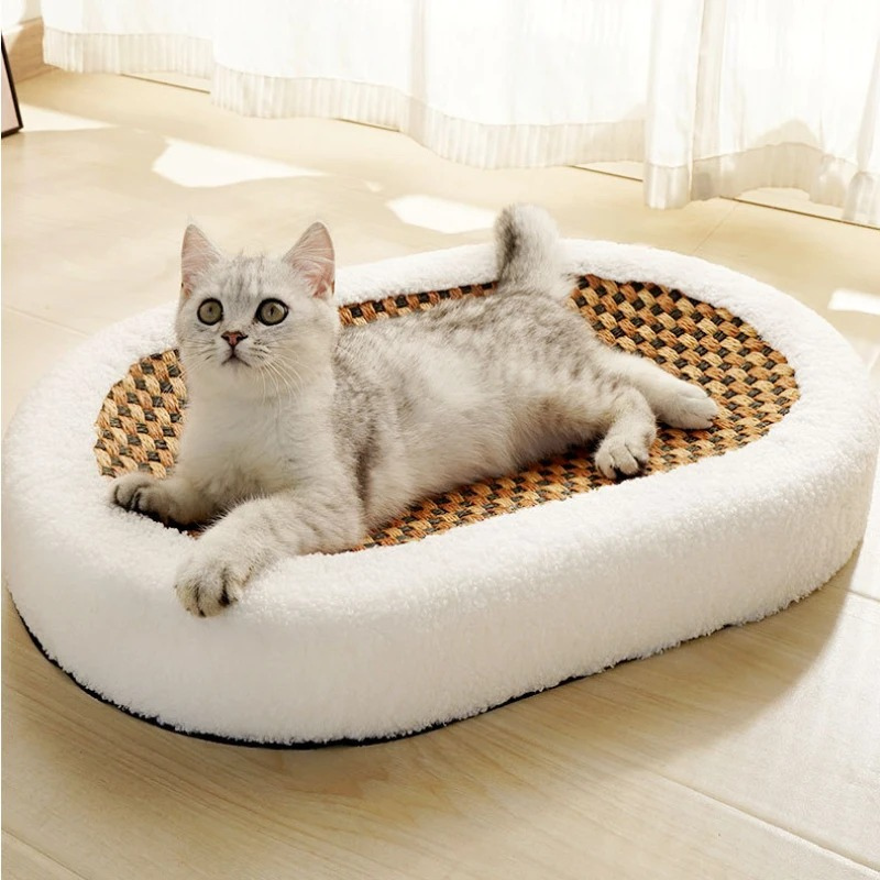 Cat Scratching Lounge Plush Bed & Reinforced Scratching Surface