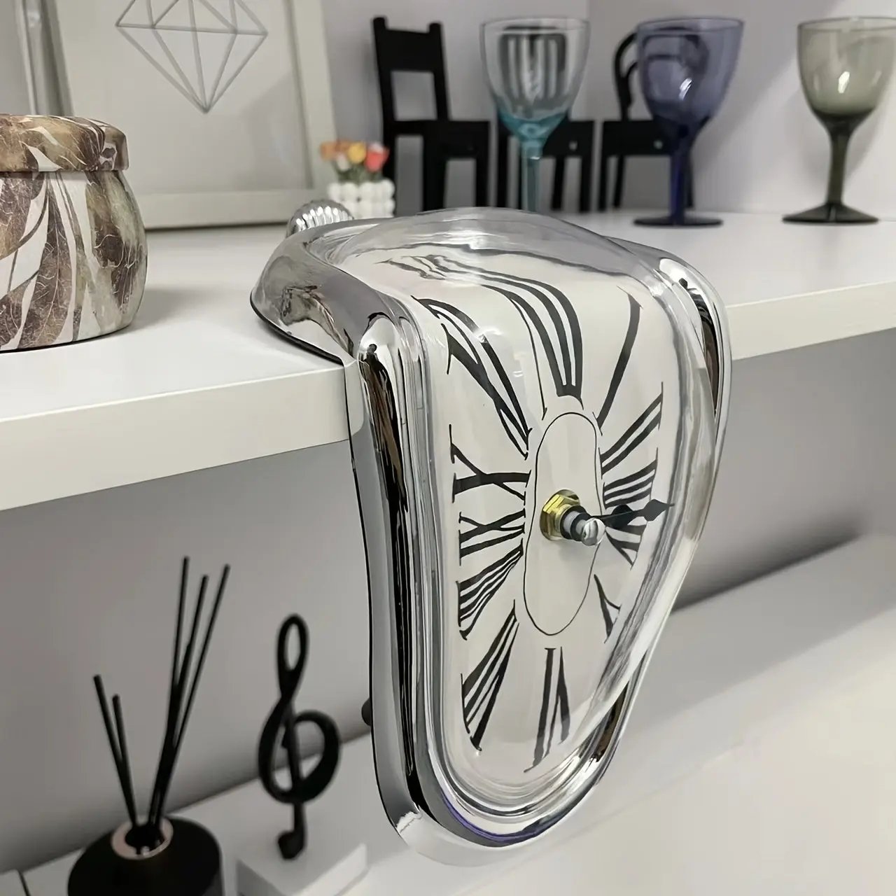 Desk Clock Surreal Melting Design Quartz Movement