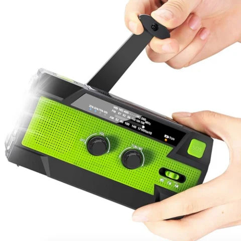 Emergency Radio AM/FM Crank & Solar USB Charging