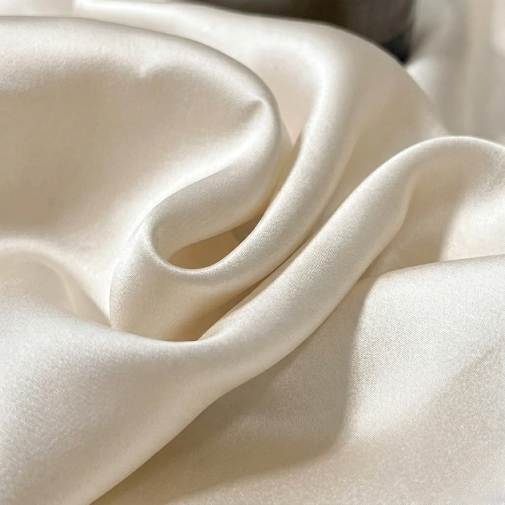 Fitted Sheet Mulberry Silk Temperature-Regulating & Hypoallergenic
