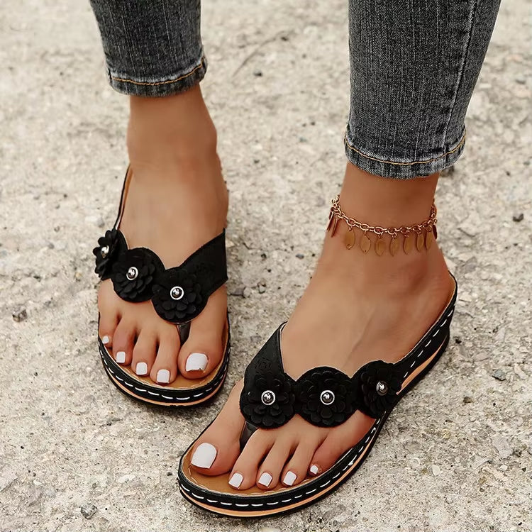 Flip-Flops Flower Appliqués Ergonomic Cushioned Footbed Non-Slip