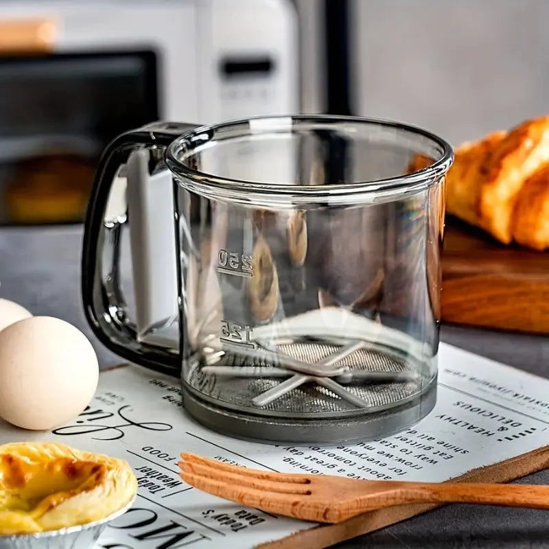 Flour Sifter One-Handed Squeeze Stainless Steel Mesh 250 ml